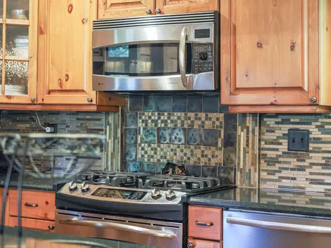 Kitchen - 6371 Link Blvd, Indian River, MI 49749 photo 4 of 4