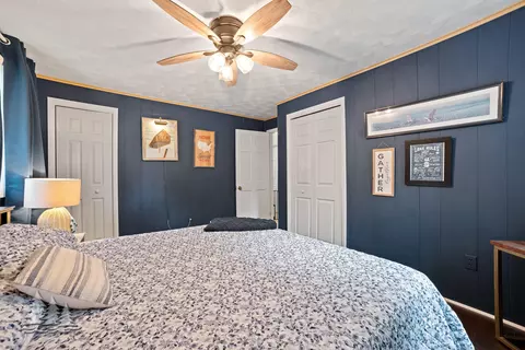 Bedroom - 1609 Fleming Rd, Lewiston, MI 49756 photo 4 of 14