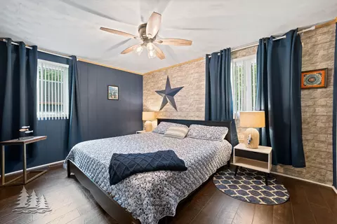 Bedroom - 1609 Fleming Rd, Lewiston, MI 49756 photo 1 of 14
