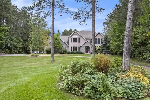 626 Crestwood Drive Gaylord Mi 49735 Dr, Gaylord, MI 49735