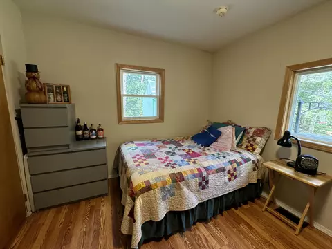Bedroom - 11770 Cherven Ln, Roscommon, MI 48653 photo 2 of 4