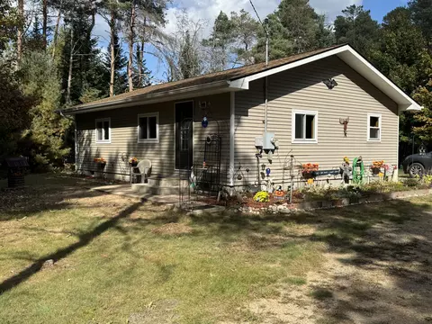 Exterior - 11770 Cherven Ln, Roscommon, MI 48653 photo 5 of 24