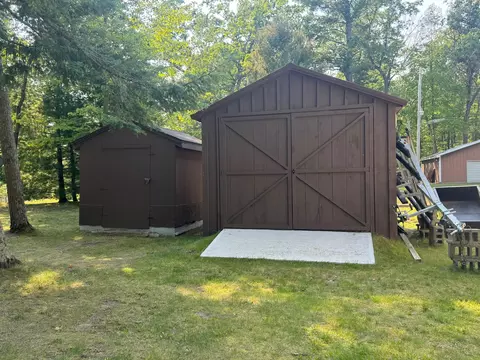 4983 Ruby Dr, Gladwin, MI 48624 photo 30