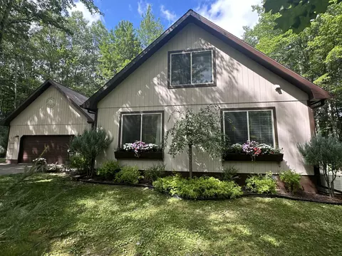 8714 Knapp Road Houghton Lake Mi 48629 Rd, Houghton Lake, MI 48629