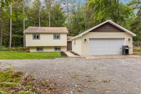 917 Charles Brink Road Gaylord Mi 49735 Rd, Gaylord, MI 49735