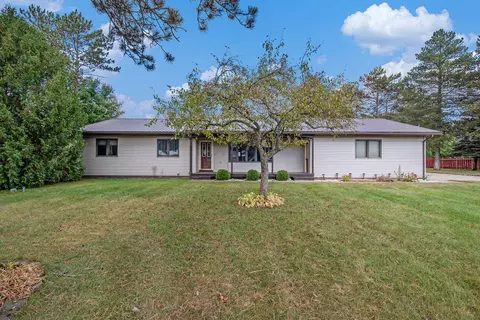60 Paradise Drive Gaylord Mi 49735 Dr, Gaylord, MI 49735