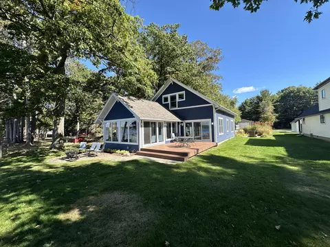 1824 Dansk Ln, Grayling, MI 49738