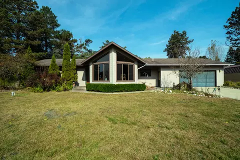 14 Paradise Drive Gaylord Mi 49735 Dr, Gaylord, MI 49735
