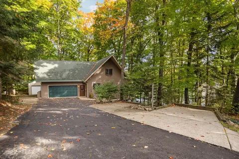 5392 Hallenius Gaylord Mi 49735, Gaylord, MI 49735