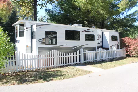 2757 Owens Dr #LOT 122, Houghton Lake, MI 48629