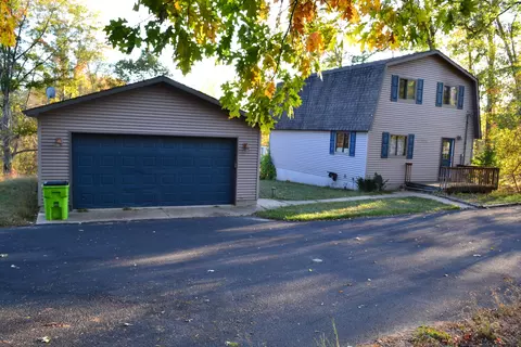 987 W Maplehurst Drive Roscommon Mi 48653 Dr, Roscommon, MI 48653