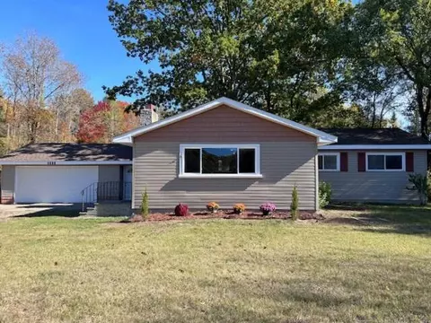 Exterior - 7199 Spruce Rd, Alpena, MI 49707 photo 2 of 13