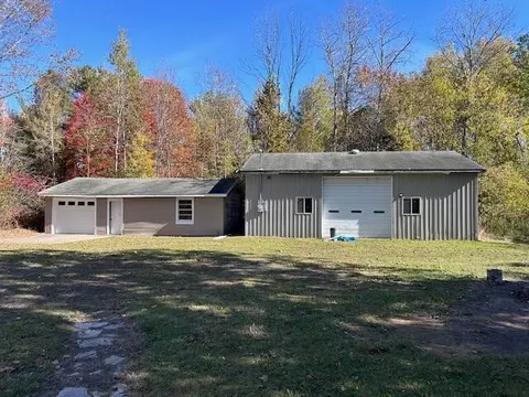 Exterior - 7199 Spruce Rd, Alpena, MI 49707 photo 9 of 13