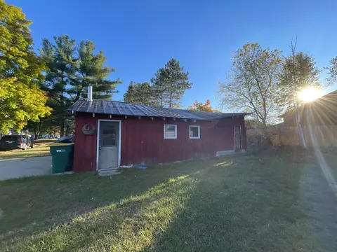 Exterior - 236 State Street Roscommon Mi 48653 St, Roscommon, MI 48653 photo 2 of 3