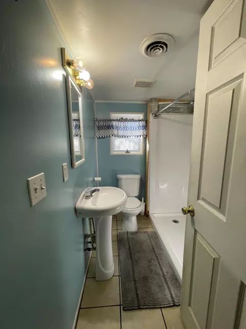 Bath - 236 State Street Roscommon Mi 48653 St, Roscommon, MI 48653 photo 1 of 2