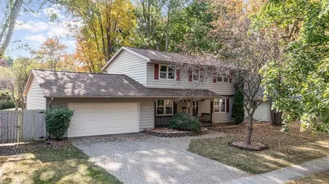 511 Columbia Road Midland Mi 48640 Rd, Midland, MI 48640