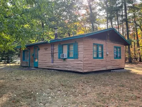 7025 Frontenac Road Indian River Mi 49749 Rd, Indian River, MI 49749