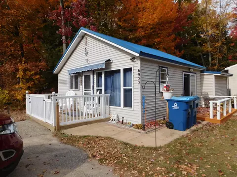 6922 E Houghton Lake Drive Drive Houghton Lake Mi 48629 Dr, Houghton Lake, MI 48629
