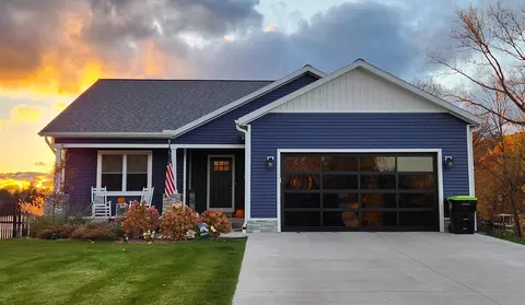 500 Bayview Drive Cheboygan Mi 49721 Dr, Cheboygan, MI 49721