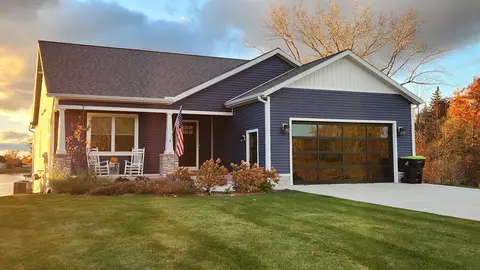 500 Bayview Drive Cheboygan Mi 49721 Dr, Cheboygan, MI 49721 photo 3