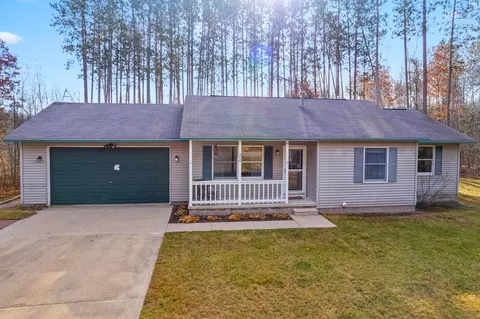 316 S Pinecrest Drive Gaylord Mi 49735 Dr, Gaylord, MI 49735