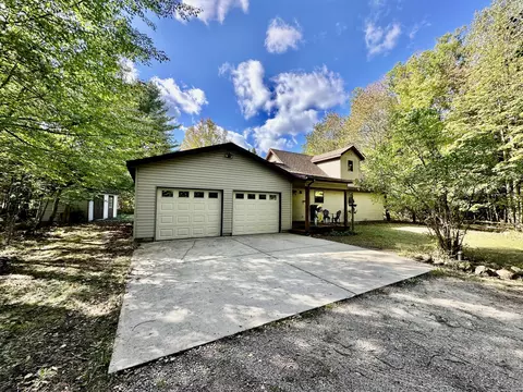 7518 M-93 Highway Grayling Mi 49738 Hwy, Grayling, MI 49738
