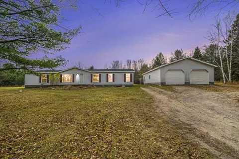 6620 Forsyth Drive Cheboygan Mi 49721 Dr, Cheboygan, MI 49721