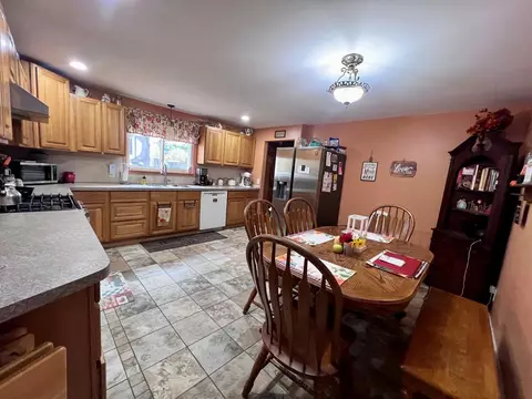 2058 James Ave, Owosso, MI 48867 photo 6