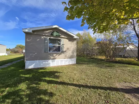 52 Chelsey Lane Cheboygan Mi 49721 Ln, Cheboygan, MI 49721