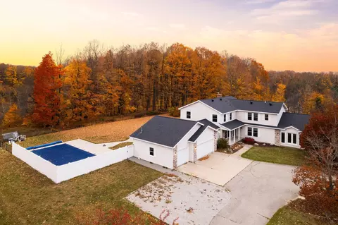 826 Fairway Dr, Gaylord, MI 49735