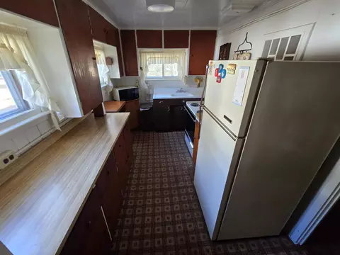 Kitchen - 186 Savage Dr, Mio, MI 48647 photo 2 of 2
