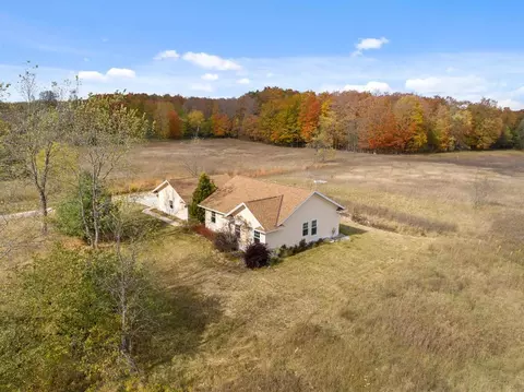 1746 Beckon Road Pellston Mi 49769 Rd, Pellston, MI 49769