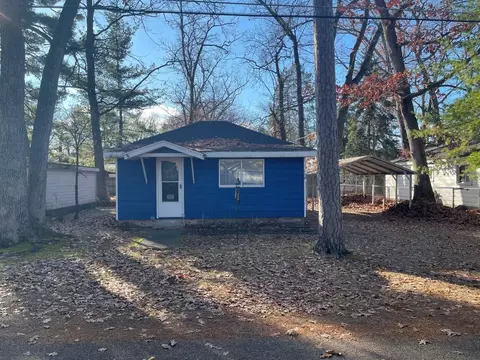 108 Pine Street Prudenville Mi 48651 St, Prudenville, MI 48651