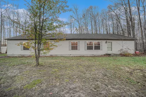 670 Pearl Lane Gaylord Mi 49735 Ln, Gaylord, MI 49735