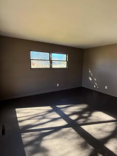 Living - 1535 E Spruce Rd, Spruce, MI 48762 photo 5 of 5
