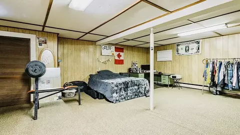 Bedroom - 6671 E Arnold Lake Rd, Harrison, MI 48625 photo 6 of 8