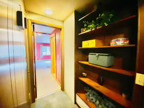Entry Way - 6671 E Arnold Lake Rd, Harrison, MI 48625 photo 2 of 6