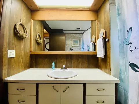 Bath - 6671 E Arnold Lake Rd, Harrison, MI 48625 photo 2 of 14
