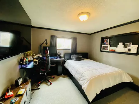 Bedroom - 6671 E Arnold Lake Rd, Harrison, MI 48625 photo 1 of 8