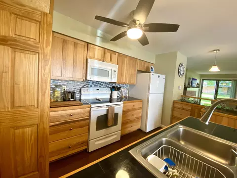 Kitchen - 130 Flag Point Dr #2 1, Roscommon, MI 48653 photo 13 of 14
