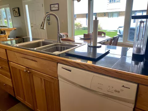 Kitchen - 130 Flag Point Dr #2 1, Roscommon, MI 48653 photo 4 of 14