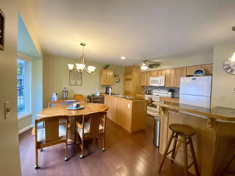 Dining - 130 Flag Point Dr #2 1, Roscommon, MI 48653 photo 1 of 5