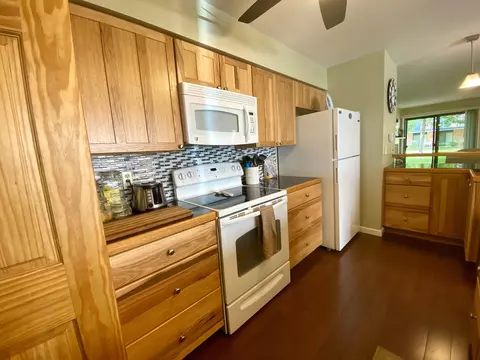 Kitchen - 130 Flag Point Dr #2 1, Roscommon, MI 48653 photo 6 of 14