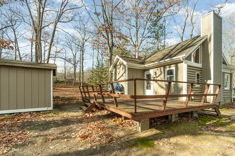 4565 W Pine Dr, Roscommon, MI 48653