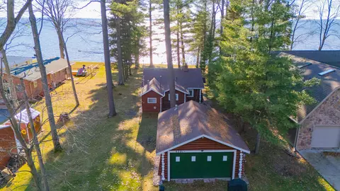 6591 E Houghton Lake Drive Houghton Lake Mi 48629 Dr # F, Houghton Lake, MI 48629
