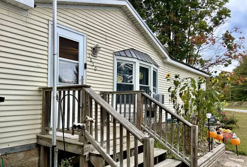 1850 Springwood Avenue Gaylord Mi 49735 Ave, Gaylord, MI 49735