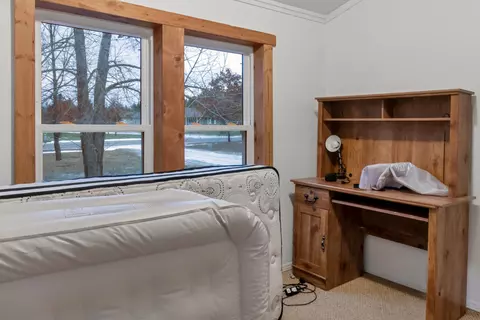 Bedroom - 5210 Pinecrest Drive Lewiston Mi 49756 Dr, Lewiston, MI 49756 photo 6 of 13