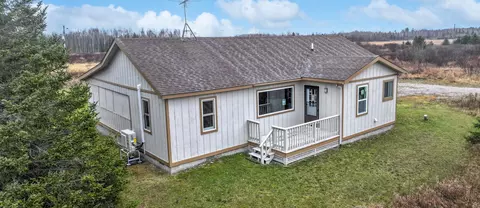 3466 E St Ignace Road Hessel Mi 49745 Rd, Hessel, MI 49745