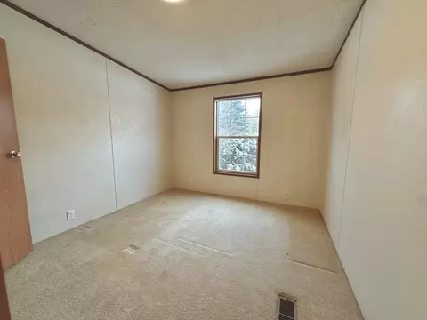 Bedroom - 6740 E Bogardus St, Pellston, MI 49769 photo 1 of 1