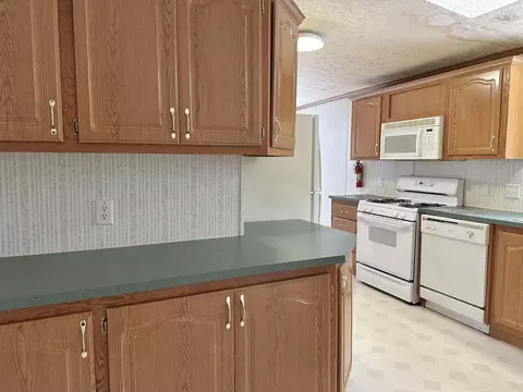 Kitchen - 6740 E Bogardus St, Pellston, MI 49769 photo 2 of 2
